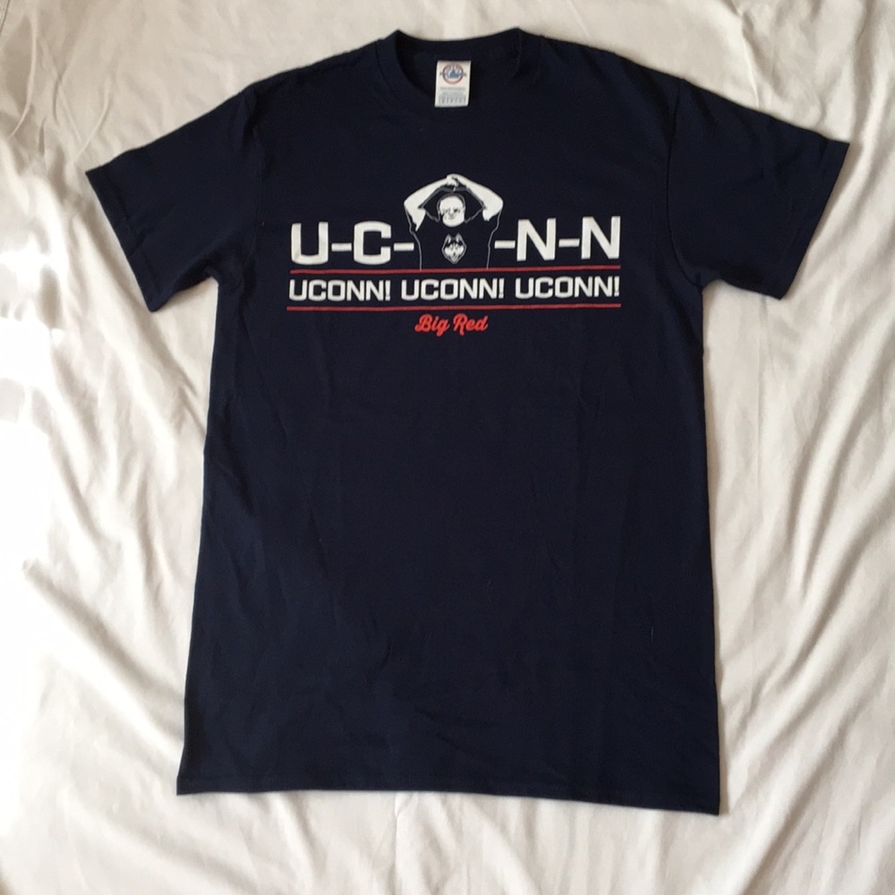 UCONN short sleeve T